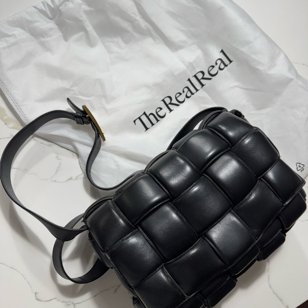 Authentic Bottega Veneta Cassette Medium Padded Intrecciato Crossbody Bag